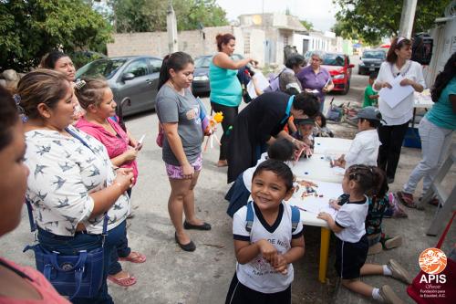 Actividad de Sensibilización Social en el sur de la ciudad de Mérida en conjunto con el IPIEMH